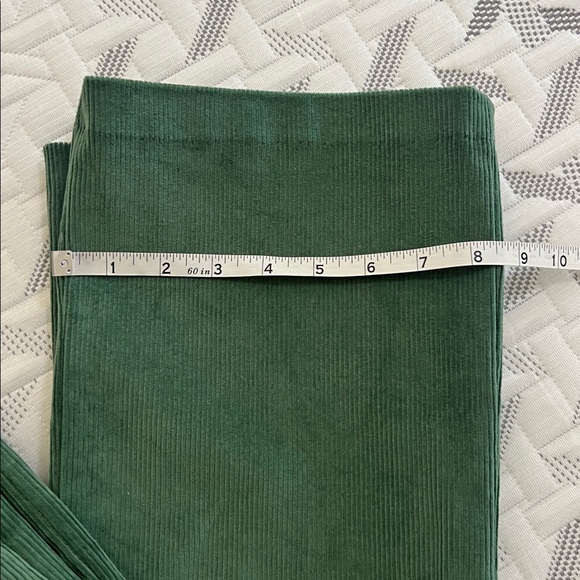 Tuckernuck Green Corduroy Ashford Pants Size XL - Picture 10 of 12